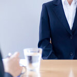 転職活動でリクルートスーツしかないけど大丈夫？好印象を与える服装を解説